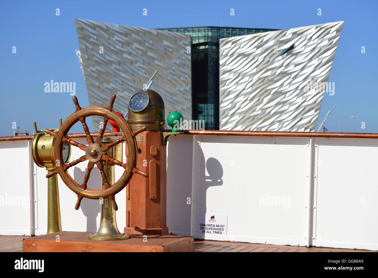 Das SS Nomadic Liegekind des Titanic Building, Belfast Stockfoto