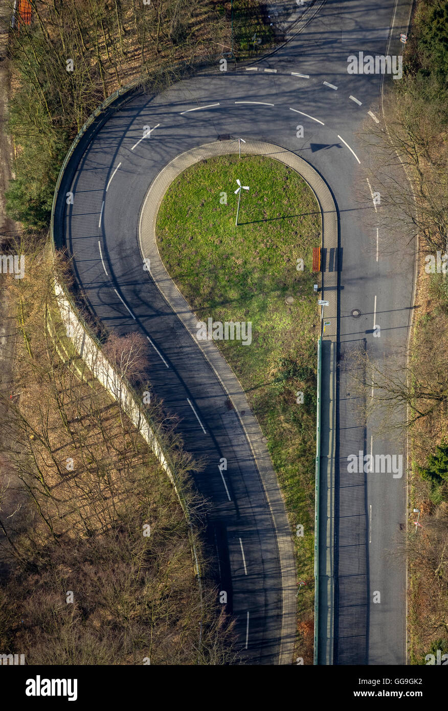Luftaufnahme, Wilhelmshöherstraße Finkenstraße, Spitz Kurve, Motorrad, scharfe Wendung, Langenberg, Velbert, Ruhrgebiet, Stockfoto