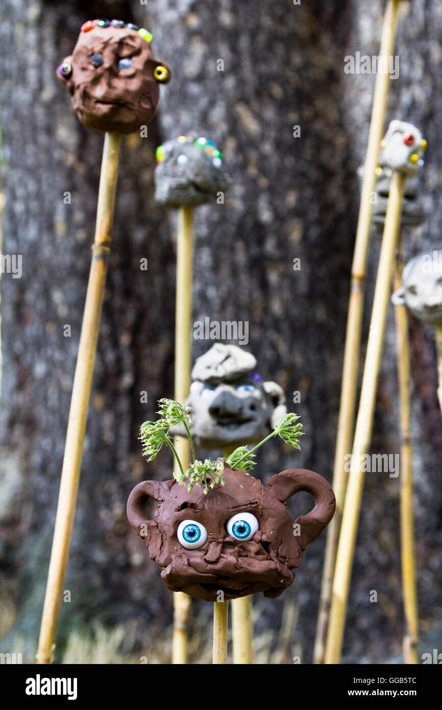Handgemachte Goram Köpfe an der Goram Messe, Blaise Castle Estate, Bristol, UK, Juli 2016. Stockfoto