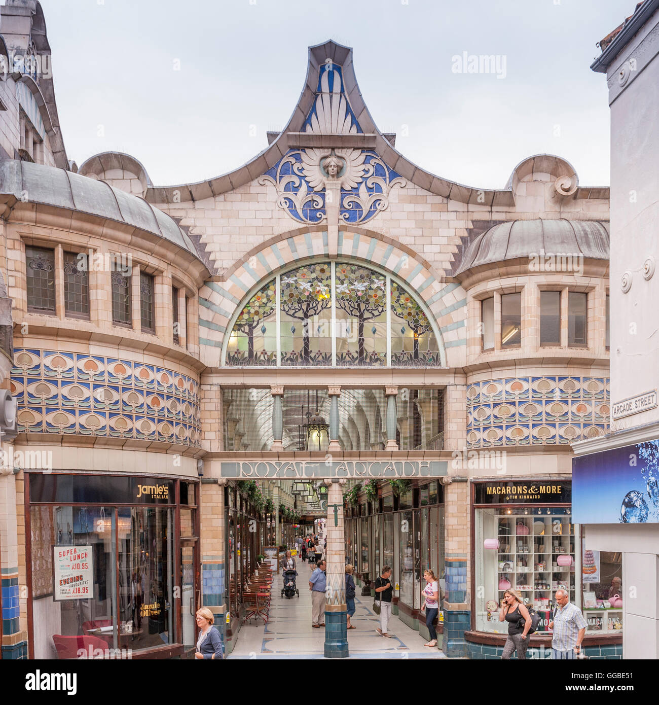 Die Royal Arcade in Norwich, Norfolk, England, Großbritannien, Großbritannien Stockfoto