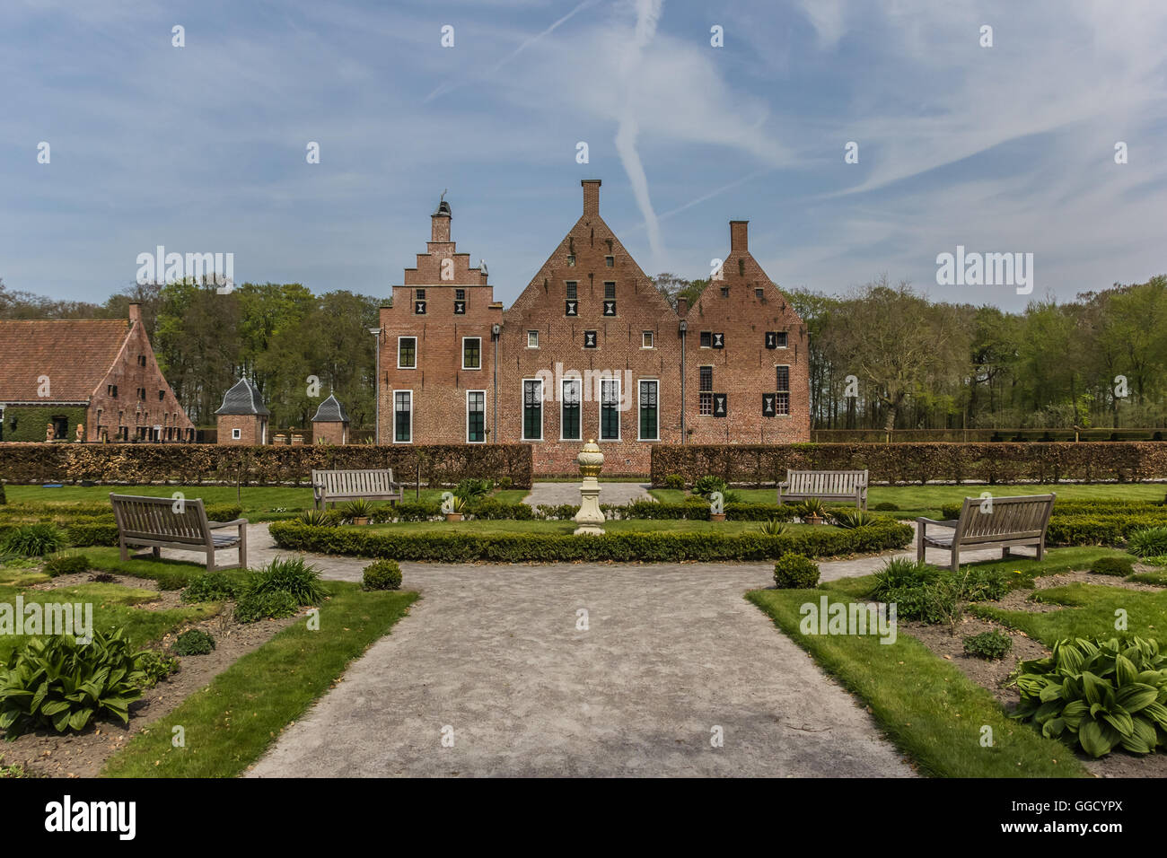 Seitenansicht der alten holländischen Villa Menkemaborg Stockfoto