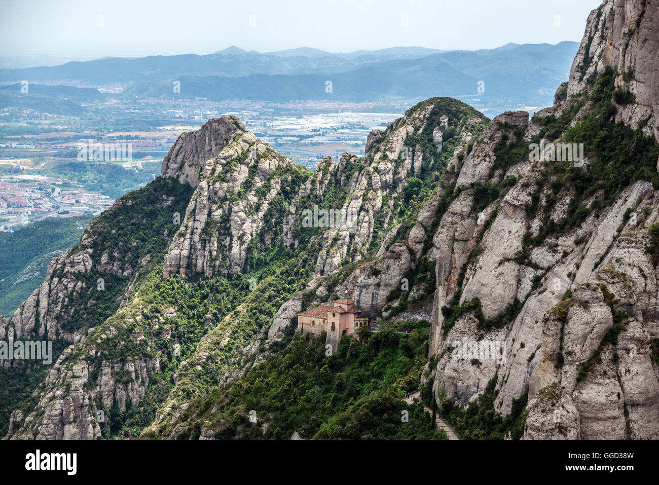 Heilige Höhle von Montserrat in der Nähe von Santa Maria de Montserrat Abbey in Montserrat Berge, Spanien Stockfoto