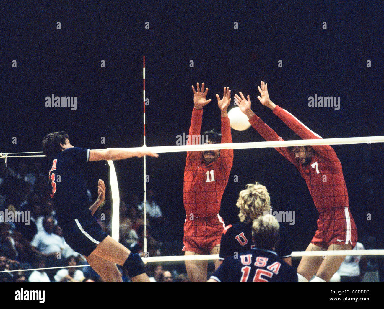 Männer 1984 Olympischen Volleyball team Aktion Stockfoto