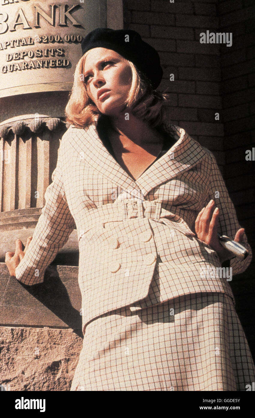 BONNIE UND CLYDE / Bonnie und Clyde USA 1967 / Arthur Penn Die Abenteuerliche Geschichte des Gangsterpärchens Bonnie Parker (FAYE DUNAWAY) und Clyde Barrow, die Den Amerikanischen Südwesten in Den 20er Jahren in Angst und Schrecken Versetzen, Endet Tragisch... box Regie: Arthur Penn aka. Bonnie und Clyde Stockfoto