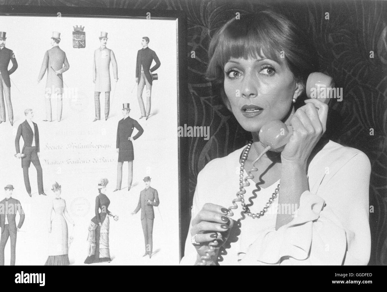 STERBEN den Reichenbach / Folies Stadtanpassungen Frankr./BRD/Italien 1975 / Claude Chabrol STEPHANE AUDRAN als Claire Brandeis Regie: Claude Chabrol aka. Folies Stadtanpassungen Stockfoto