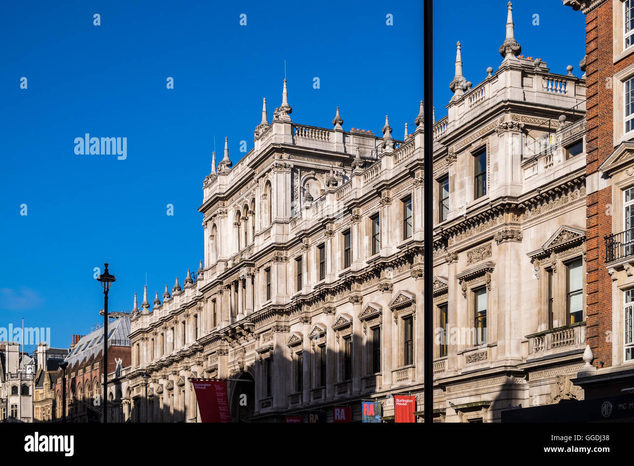 Royal Academy of Arts, Burlington House, London, England, Vereinigtes Königreich Stockfoto