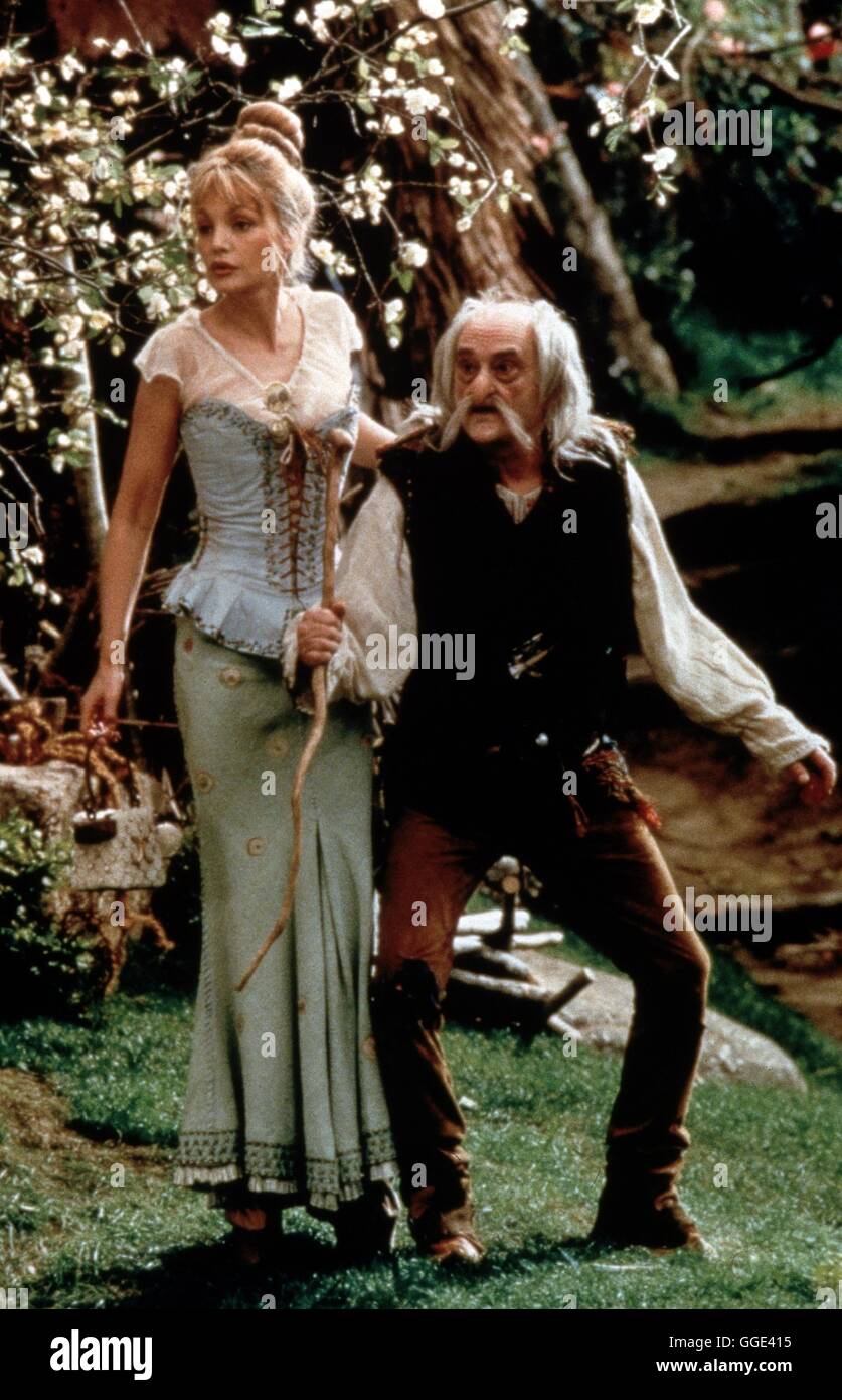 ASTERIX & OBELIX GEGEN CAESAR / Asteix et Obelix Contre Caesar Frankr./Italien/Deutschl.1998 / Claude Zidi Filmszene Mit ARIELLE DOMBASLE Und SIM, aus "Asterix & Obelix Gegen Caesar", 1998. / Regie: Claude Zidi aka. Asteix et Obelix Contre Caesar Stockfoto