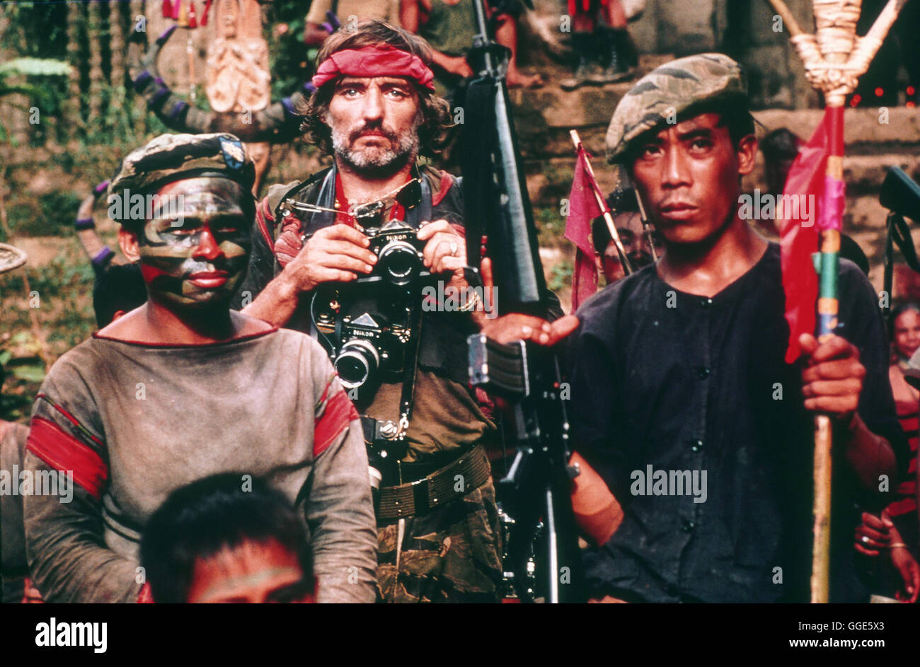 APOCALYPSE NOW REDUX / Apokalypse jetzt Redux USA 2001 / Francis Ford Coppola "Apocalypse Now" 1979 Erlebte Seine Uraufführung in Cannes Und Maach sterben Goldene Palme. Francis Ford Coppola wegdrücken Mehr als Vier Jahre Mit der Konzeption Und der Fertigstellung des Films ausgehalten. Nonne, 22 Jahre Später ist der Minibuchserie Über Den Vietnamkrieg in Seiner Endgültigen Fassung, sterben Coppola Schon 1979 Konzipiert wegdrücken, Fertiggestellt. Die Neue, Überarbeitete Fassung weitergeleitet Zwei Sequenzen Und Viele Kleinere Einstellungen, Die Bei der Ersten Version aus Verschiedenen Gründen Weggefallen Waren... Szene mit Stockfoto