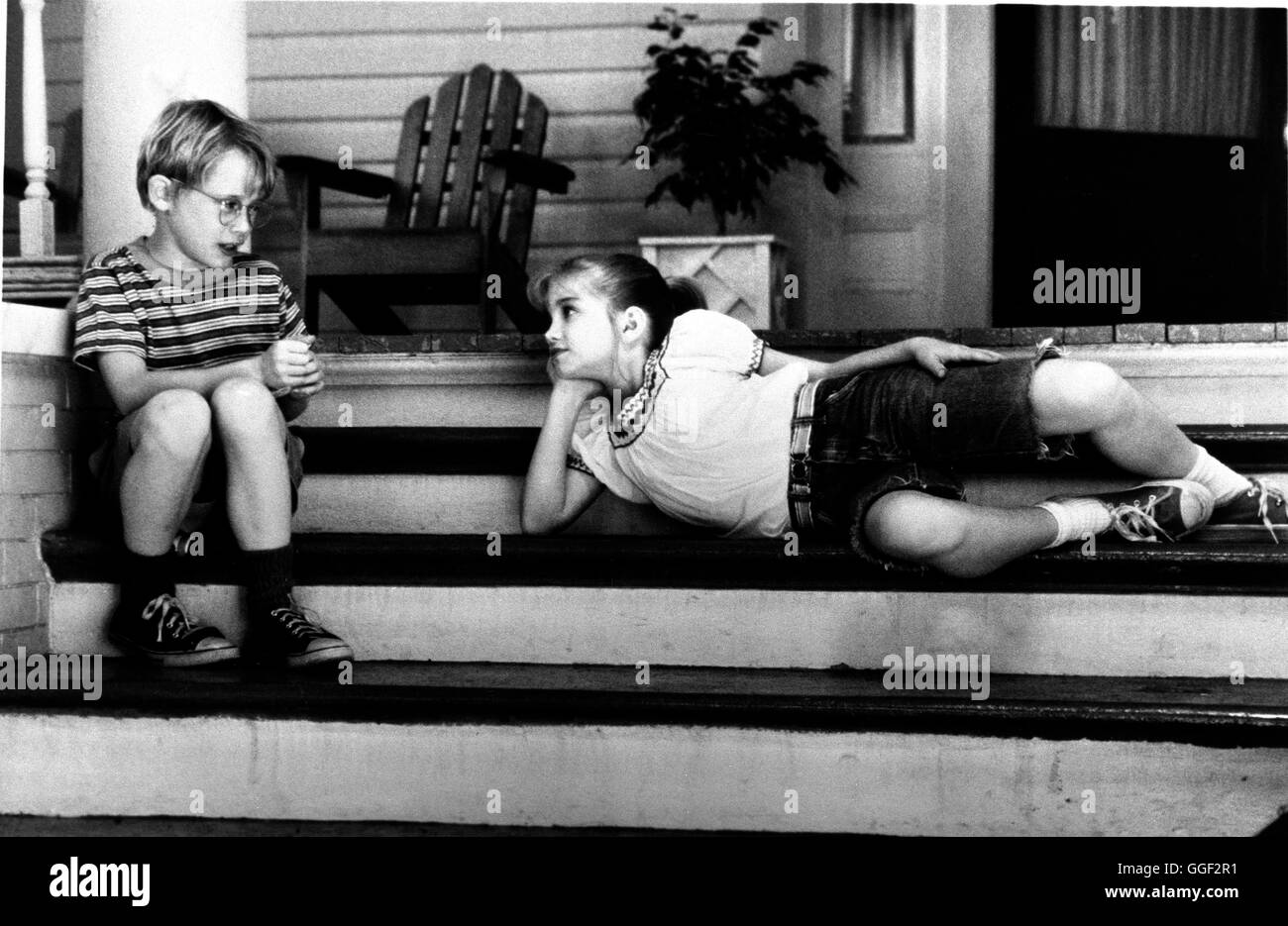 MY GIRL - MEINE ERSTE LIEBE / My Girl USA 1991 / Howard Zieff Foto: Vada (ANNA CHLUMSKY) Und Ihr Neuer Freund Thomas (MACAULAY CULKIN). Regie: Howard Zieff aka. Mein Mädchen Stockfoto