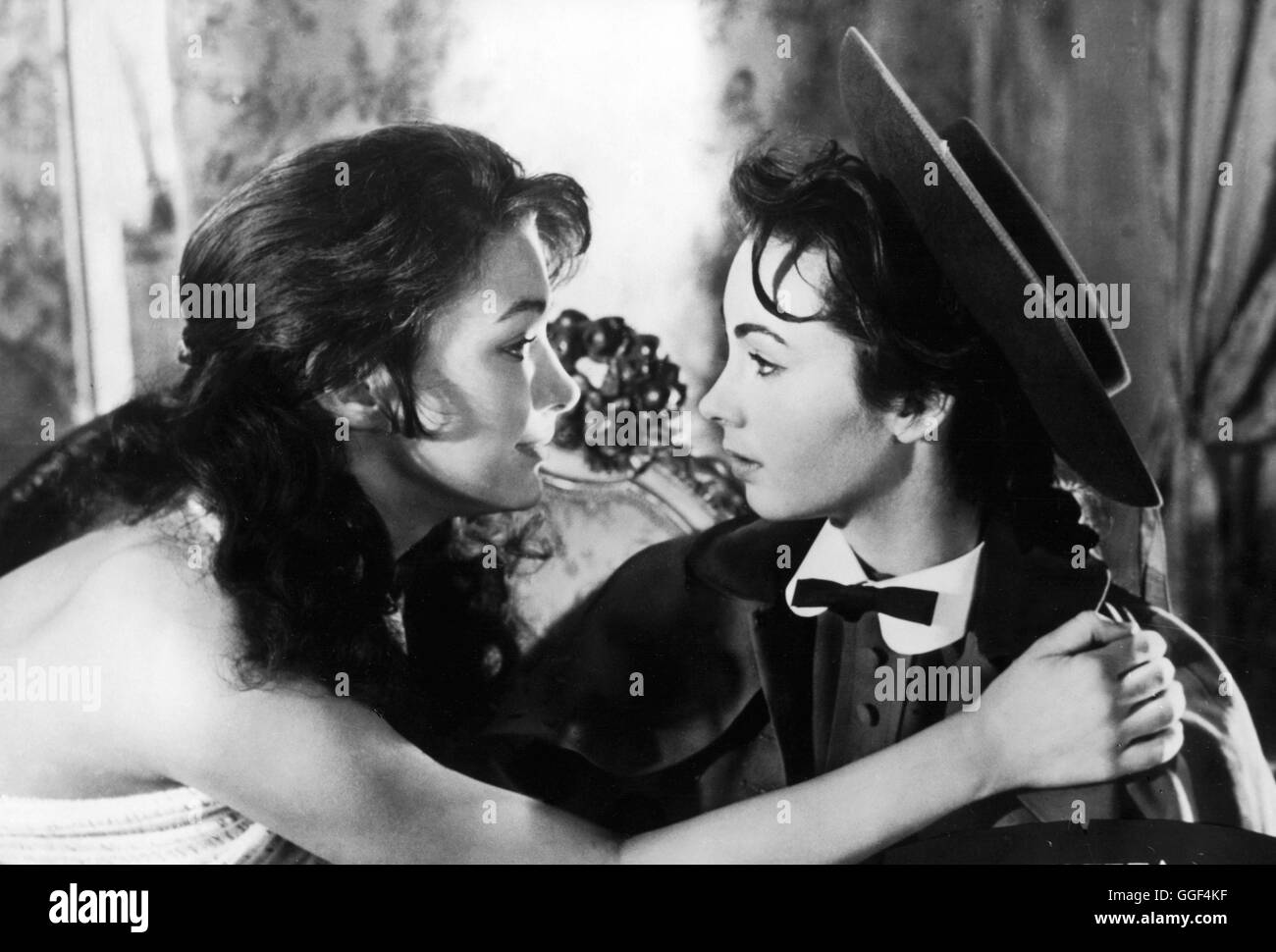 MÄDCHEN IN UNIFORM / Deutschland 1958 / GÄza von Radvanyi CHRISTINE KAUFMANN, ULLA MORITZ in "Mädchen in Uniform", 1958. Regie: GÄza von Radv nyi Stockfoto