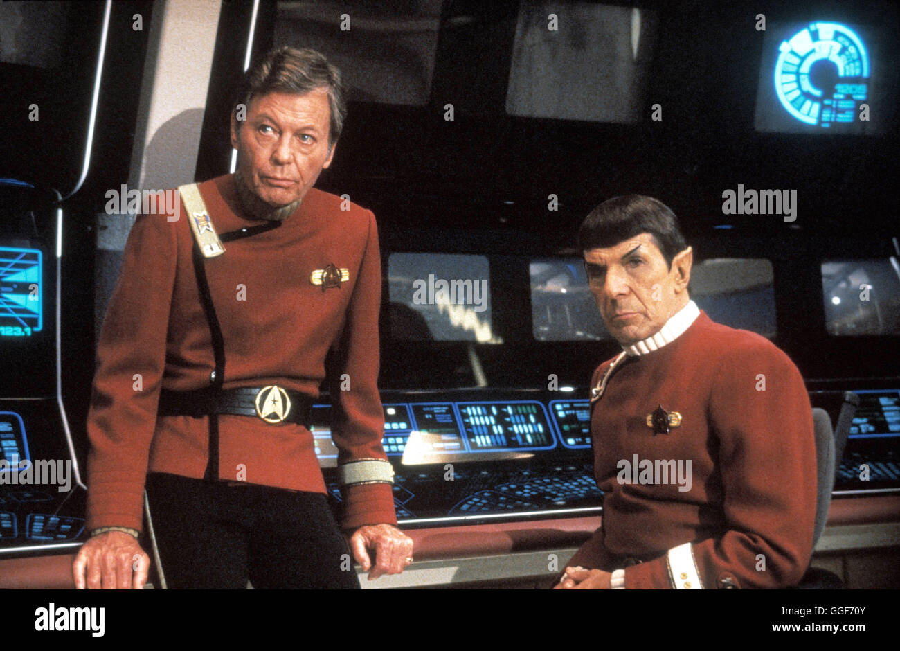 STAR TREK V - AM RANDE DES UNIVERSUMS / Star Trek V - The Final Frontier USA 1989 / William Shatner DEFOREST KELLEY, LEONARD NIMOY in "Star Trek V - bin Rande des Universums", 1989. / Regie: William Shatner aka. Star Trek V - The Final Frontier Stockfoto