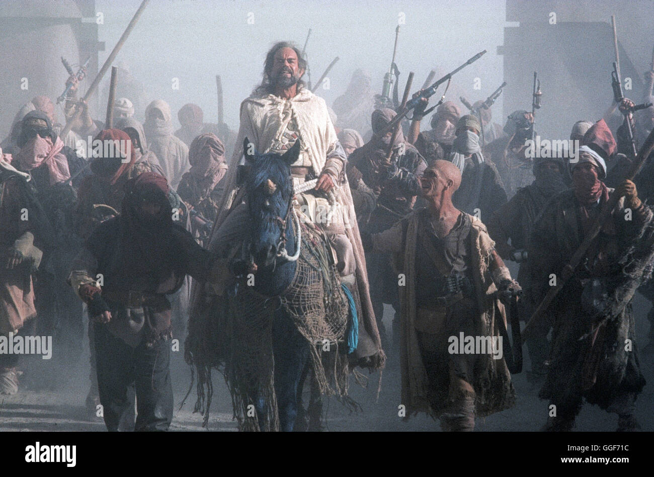 STAR TREK V - AM RANDE DES UNIVERSUMS / Star Trek V - The Final Frontier USA 1989 / William Shatner LAURENCE jpg|thumb|right|, Mitte (qui) in "Star Trek V - bin Rande des Universums", 1989. / Regie: William Shatner aka. Star Trek V - The Final Frontier Stockfoto