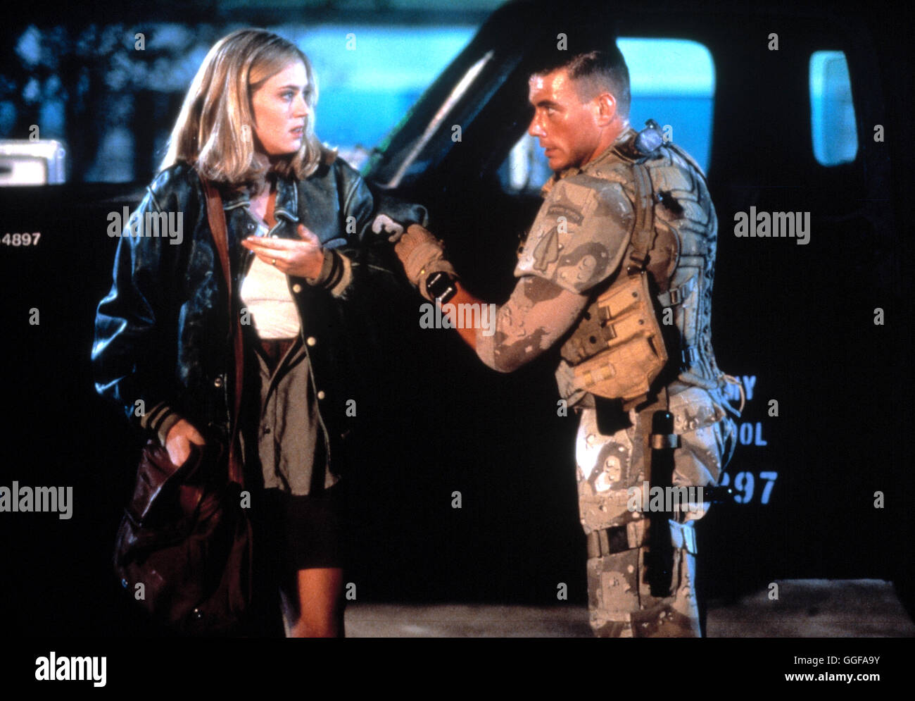 UNIVERSAL SOLDIER / Universal Soldier USA 1992 / Roland Emmerich ALLY WALKER (Veronica Roberts), JEAN CLAUDE VAN DAMME (Luc Deveraux) Regie: Roland Emmerich aka. Universal Soldier Stockfoto
