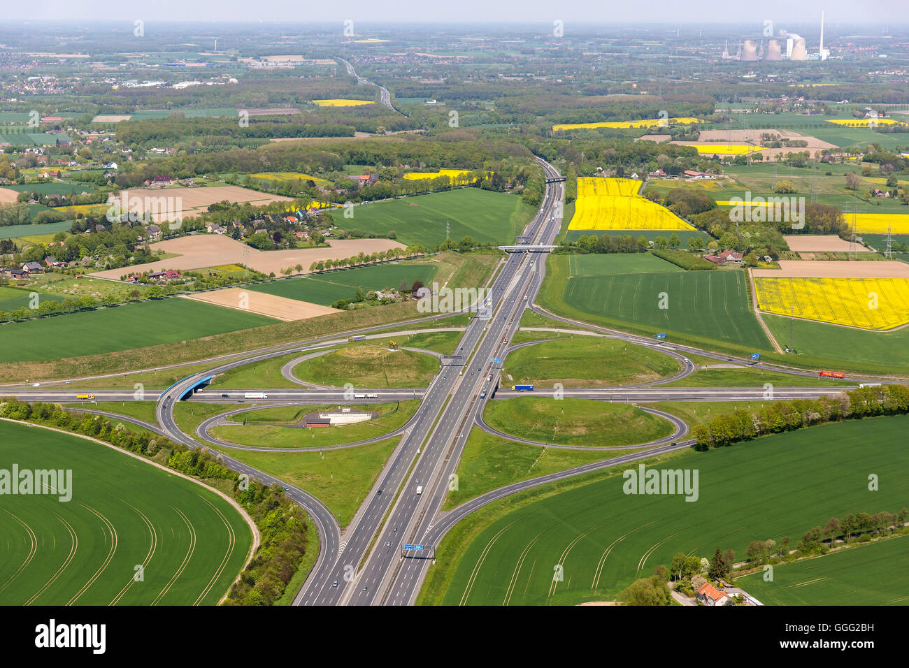 Antenne zu sehen, Autobahnkreuz Kamener Kreuz Kamen, A1 und A2, Luftaufnahme von Kamen, Ruhrgebiet, Nordrhein-Westfalen, Stockfoto