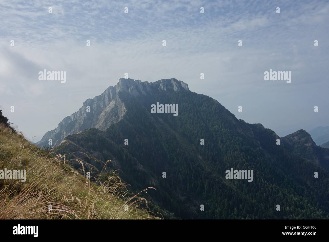 Blick auf Monte Pietravecchia, Ligurische Alpen, Italien Stockfoto