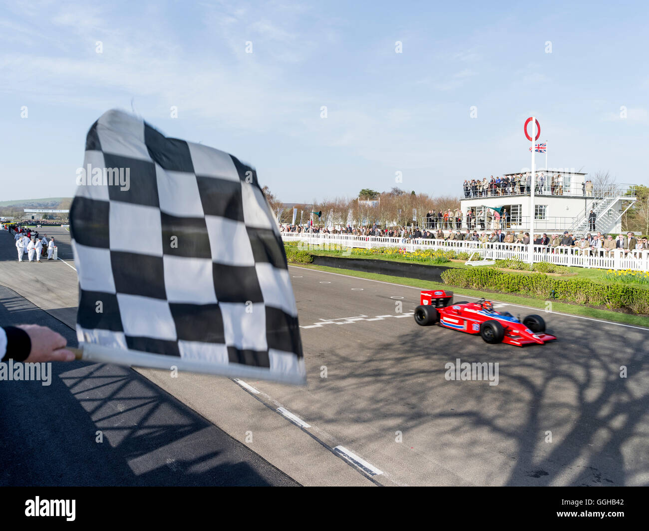 1985 Beatrice-Lola-Hart-THL-1 auf der Zielgeraden, Turbo Formel1 Rennwagen, 72. Mitgliederversammlung, Rennen, Autorennen, Klassiker Stockfoto