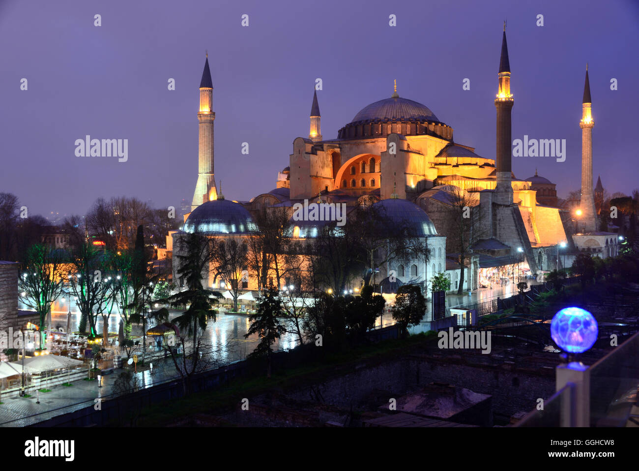 Hagia Sophia am Abend, Istanbul, Türkei Stockfoto