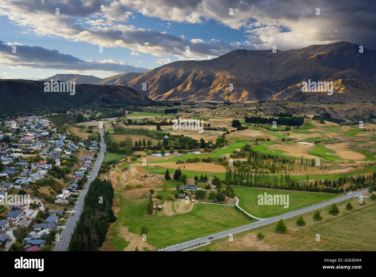 Golfplatz in der Nähe von Arrowtown, Otago, Südinsel, Neuseeland Stockfoto