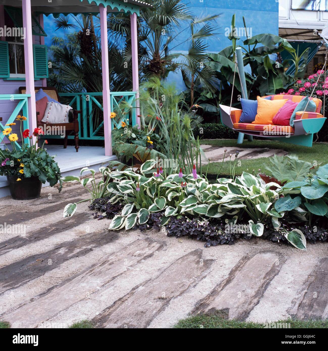 Chelsea Flower Show 2003 - Mobilien-Haus-Garten, entworfen von Murdock Wickham für Barbados Tourism Authority (Silbermedaille Stockfoto