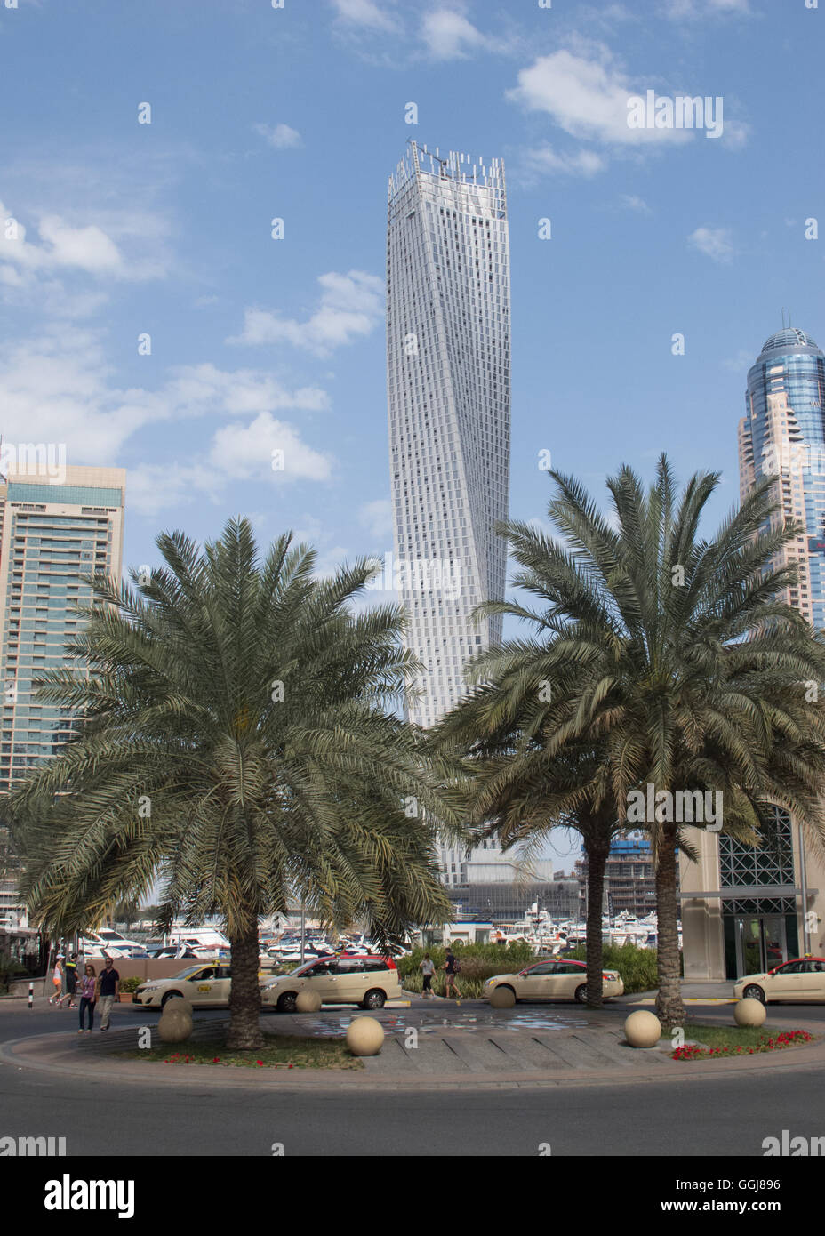 Cayan Tower in Dubai Marina, Dubai, Vereinigte Arabische Emirate. Stockfoto