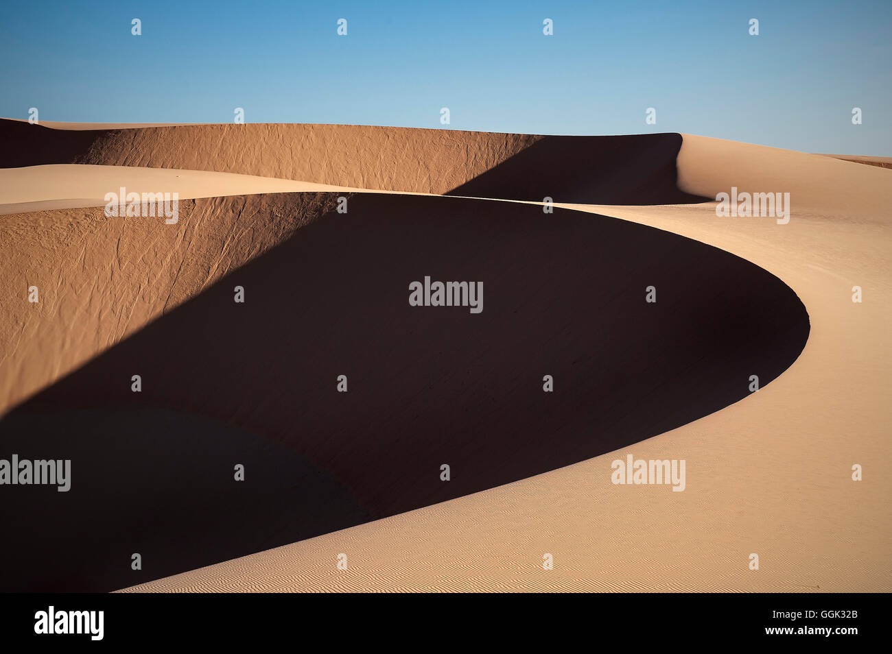 Weißen Sanddünen der Fischerei Dorf Mui Ne, Vietnam, Südostasien Stockfoto