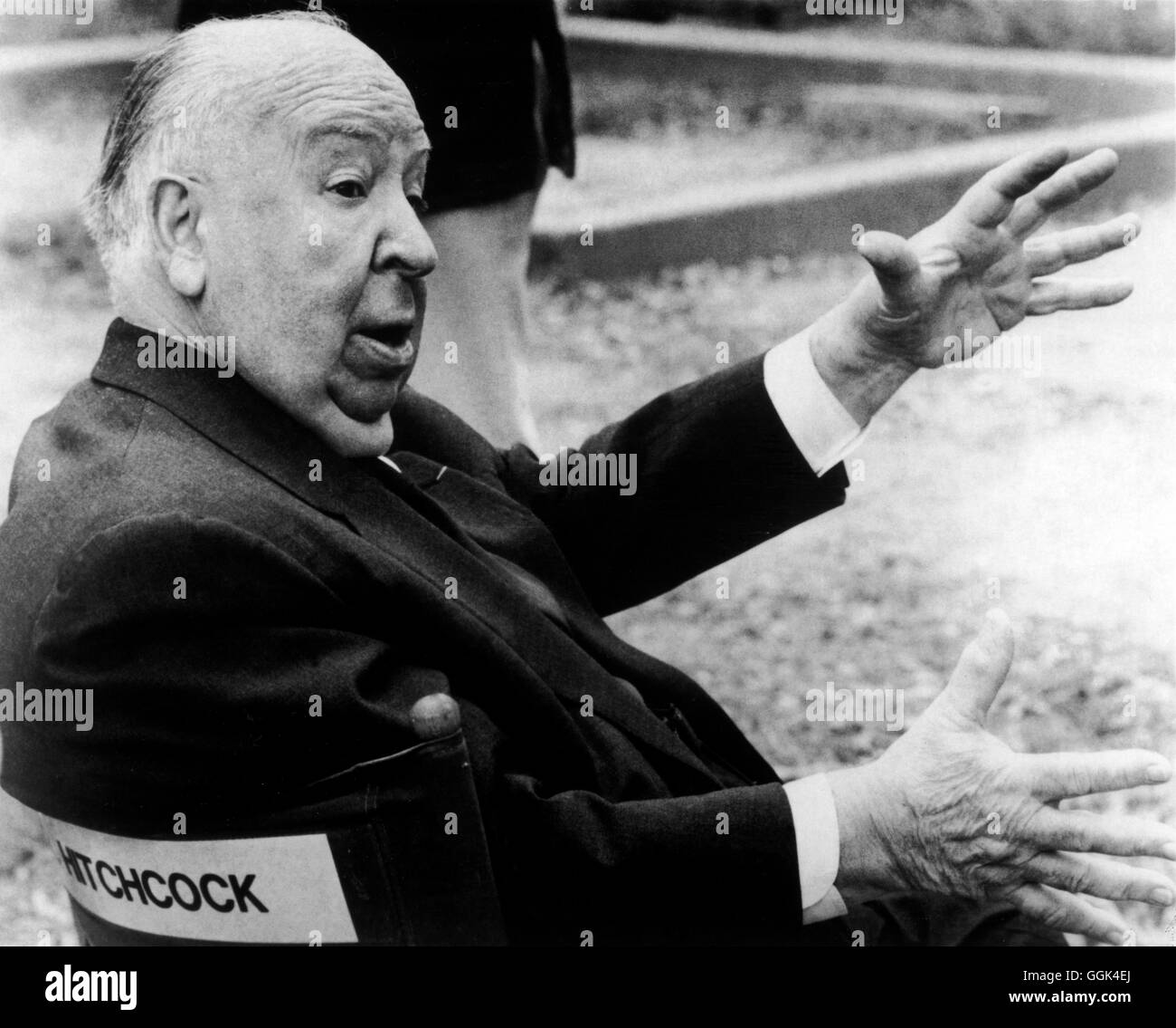 Britischer Regisseur und Produzent ALFRED HITCHCOCK am Set, 1963. Stockfoto