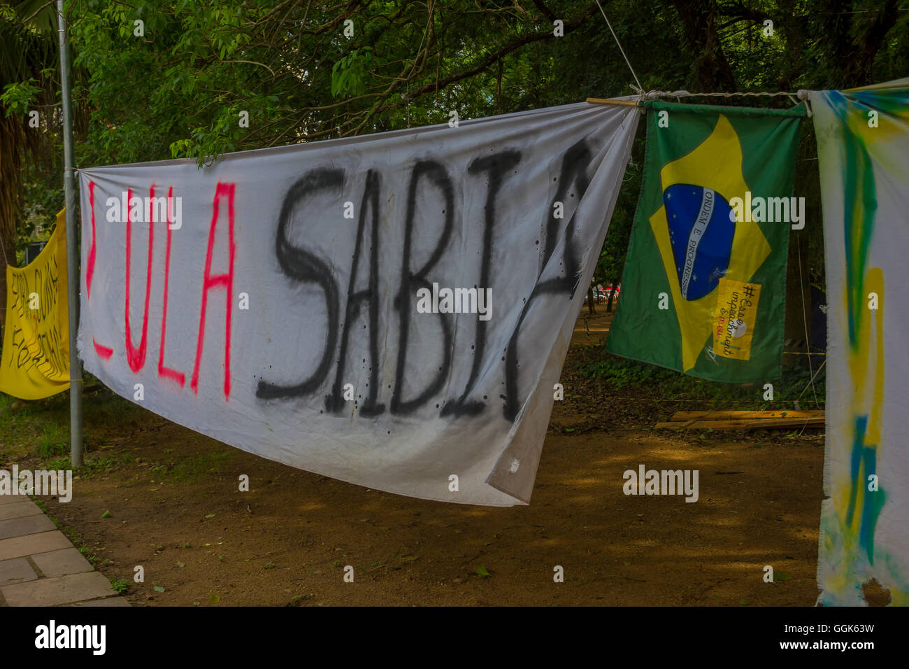 PORTO ALEGRE, Brasilien - 6. Mai 2016: politischer Protest-Banner gegen die Ex Prsident von Brasiliens, Lula da Silva Stockfoto