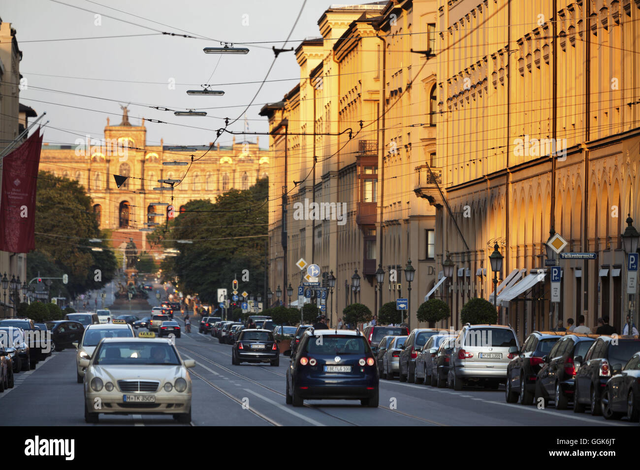 Maximilianstraße, München, Bayern, Deutschland, Europa Stockfotografie ...