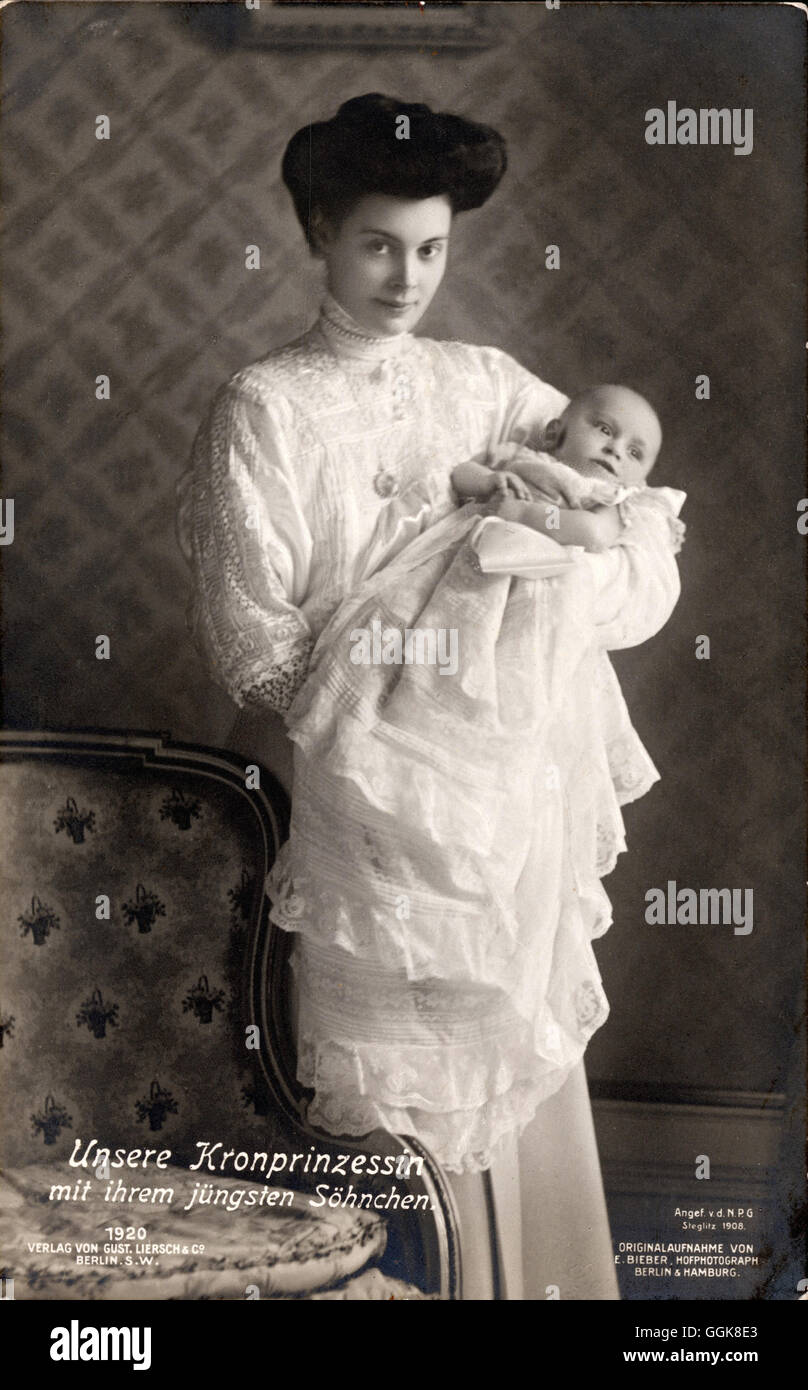 Kronprinzessin Cecilie Mit Dachmarke Sohn Prinz Louis Ferdinand - ca 1907/1908 Preußen Stockfoto