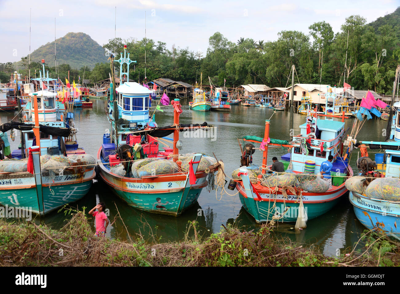 Fischer in Ban Krut in der Nähe von Bang Saphan, Golf von Thailand, Zentrum-Thailand, Thailand Stockfoto