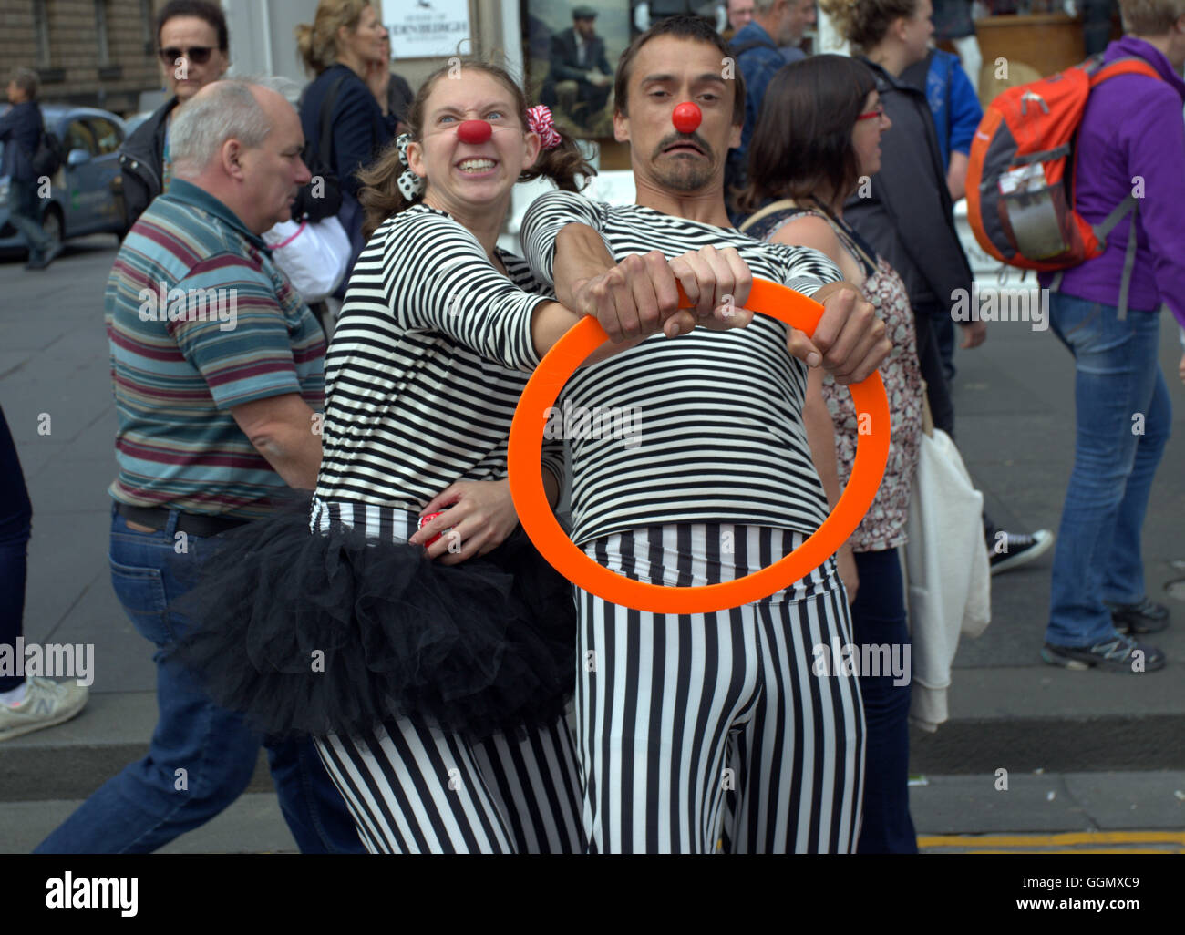 Edinburgh, Scotland, UK 5. August 2016. Bilder vom ersten Tag des Edinburgh Festival Fringe 2016, dass dieses Jahr verfügt über mehr als 3.000 unglaubliche, einzigartige und inspirierende Veranstaltungen über 05-29 August. Bildnachweis: Gerard Fähre/Alamy Live-Nachrichten Stockfoto