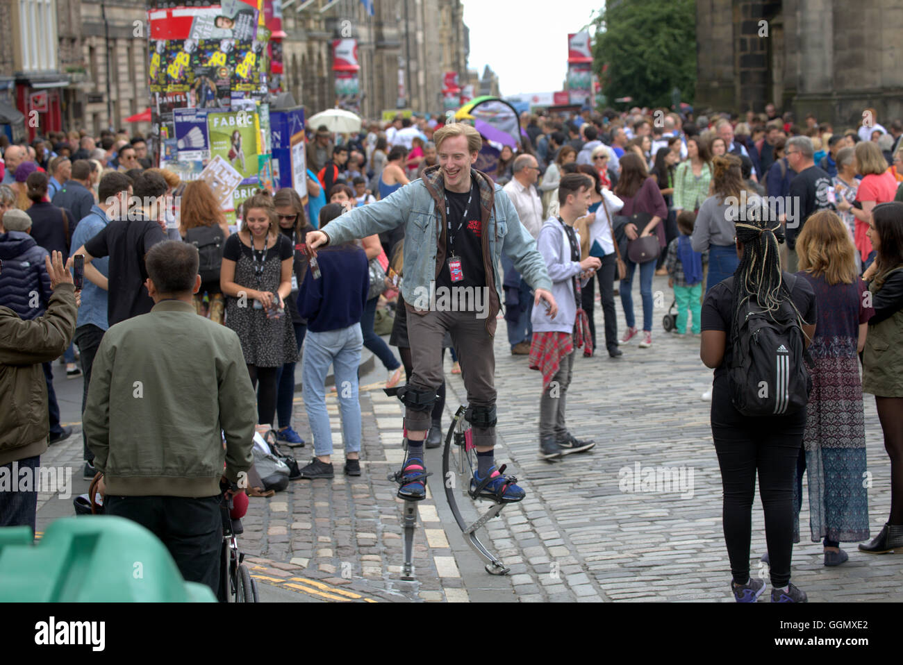 Edinburgh, Scotland, UK 5. August 2016. Bilder vom ersten Tag des Edinburgh Festival Fringe 2016, dass dieses Jahr verfügt über mehr als 3.000 unglaubliche, einzigartige und inspirierende Veranstaltungen über 05-29 August. Bildnachweis: Gerard Fähre/Alamy Live-Nachrichten Stockfoto