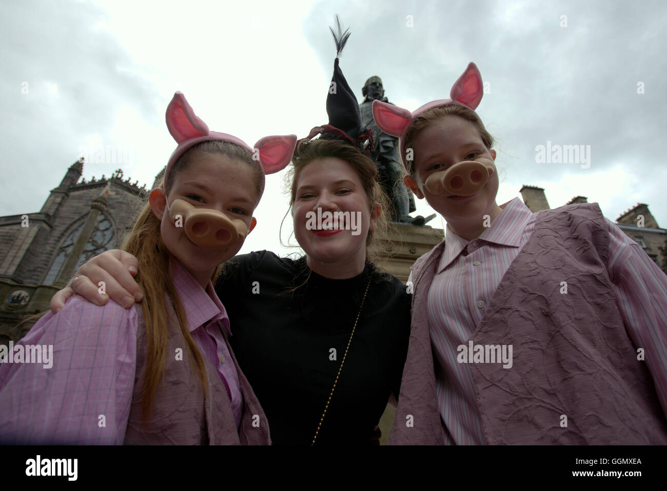 Edinburgh, Scotland, UK 5. August 2016. Bilder vom ersten Tag des Edinburgh Festival Fringe 2016, dass dieses Jahr verfügt über mehr als 3.000 unglaubliche, einzigartige und inspirierende Veranstaltungen über 05-29 August. Bildnachweis: Gerard Fähre/Alamy Live-Nachrichten Stockfoto