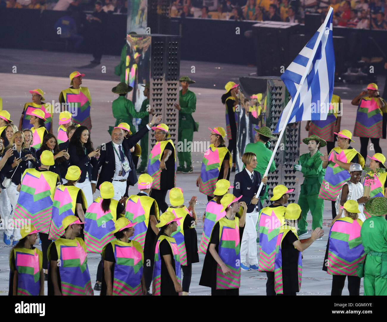 Rio De Janeiro, Brasilien. 5. August 2016. Eröffnung des RIO 2016 OLYMPICS - Flagge Träger Sofia Bekatorou von Griechenland (GRE) bei der Eröffnung der Olympischen Spiele 2016 in Rio statt im Maracana-Stadion. (Foto: Andre Chaco/Fotoarena/Alamy Live-Nachrichten) Stockfoto