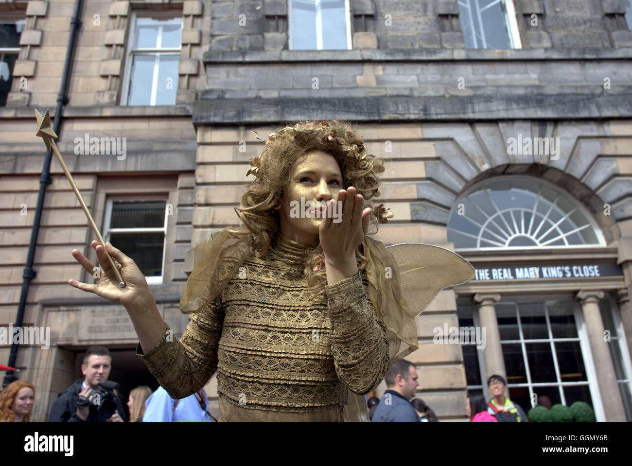 Edinburgh, Scotland, UK 5. August 2016. Bilder vom ersten Tag des Edinburgh Festival Fringe 2016, dass dieses Jahr verfügt über mehr als 3.000 unglaubliche, einzigartige und inspirierende Veranstaltungen über 05-29 August. Bildnachweis: Gerard Fähre/Alamy Live-Nachrichten Stockfoto