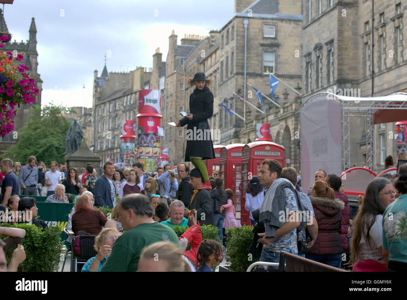 Edinburgh, Scotland, UK 5. August 2016. Bilder vom ersten Tag des Edinburgh Festival Fringe 2016, dass dieses Jahr verfügt über mehr als 3.000 unglaubliche, einzigartige und inspirierende Veranstaltungen über 05-29 August. Bildnachweis: Gerard Fähre/Alamy Live-Nachrichten Stockfoto