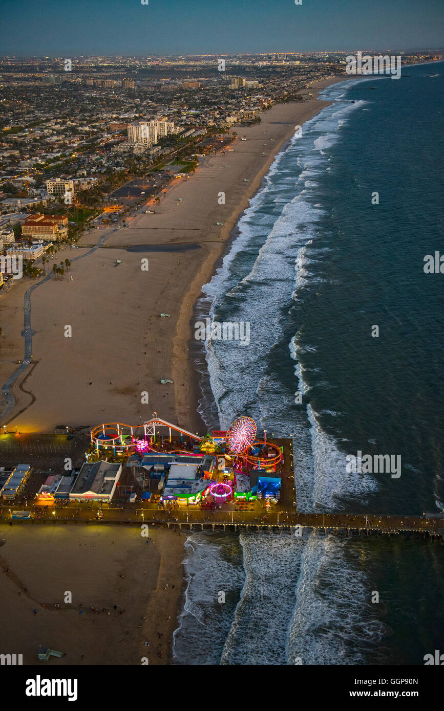 Luftaufnahme des Santa Monica Pier in Los Angeles Stadtbild, Kalifornien, Vereinigte Staaten Stockfoto