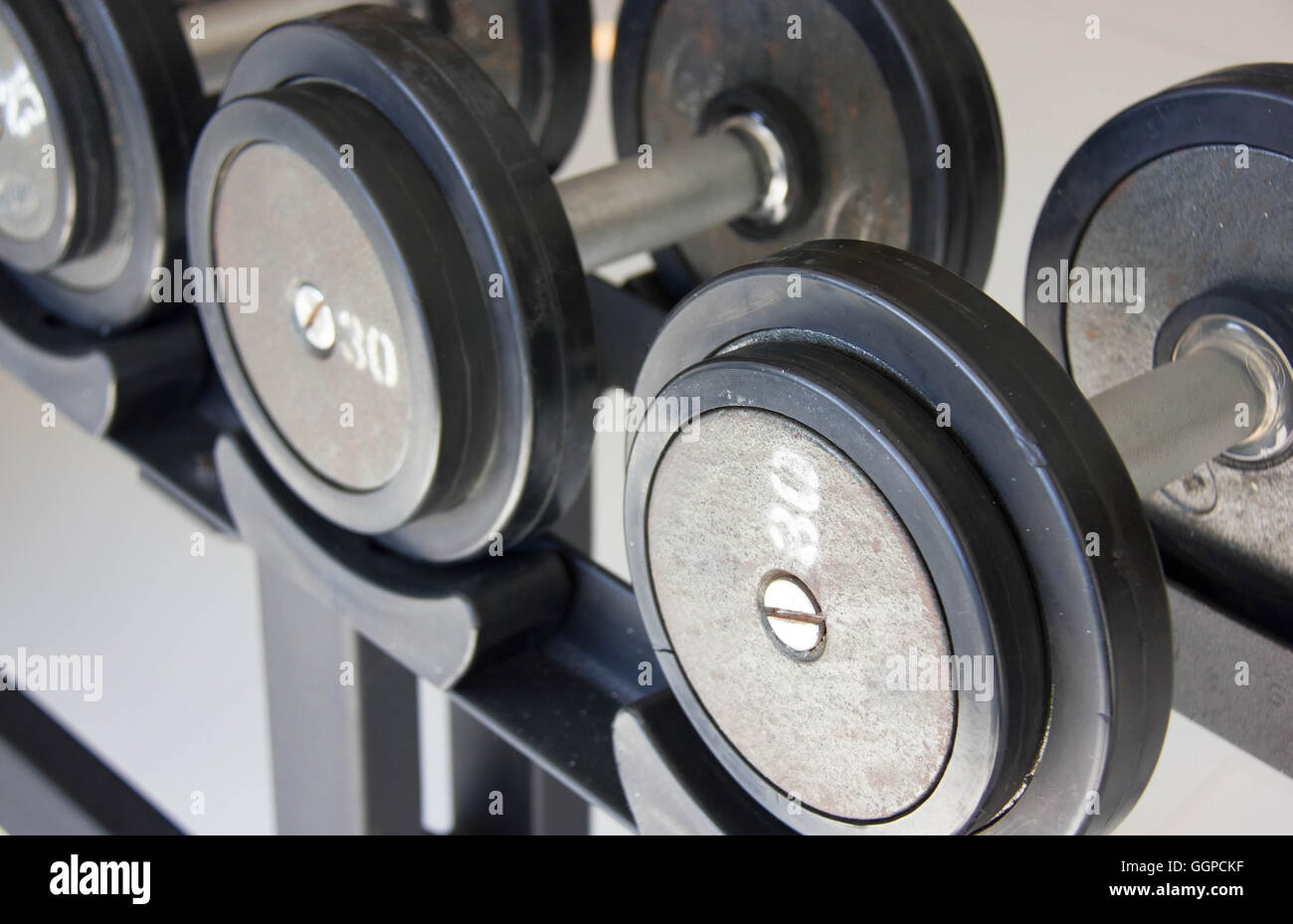 Close Up Fitness Übung Ausrüstung Hantel Gewichte. Stockfoto