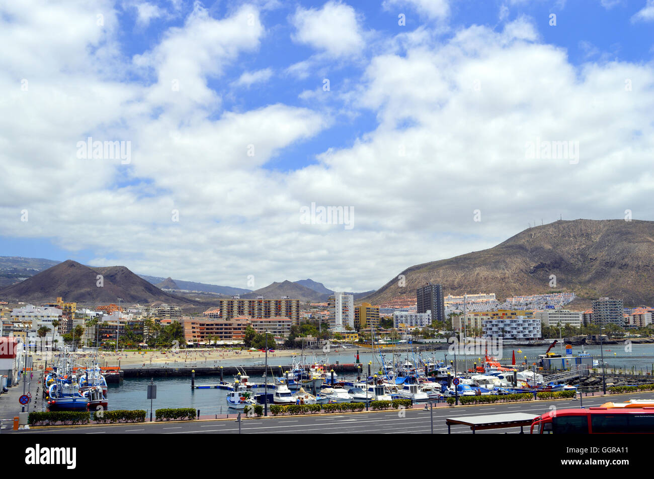Los cristianos hafen Fotos und Bildmaterial in hoher Auflösung Alamy