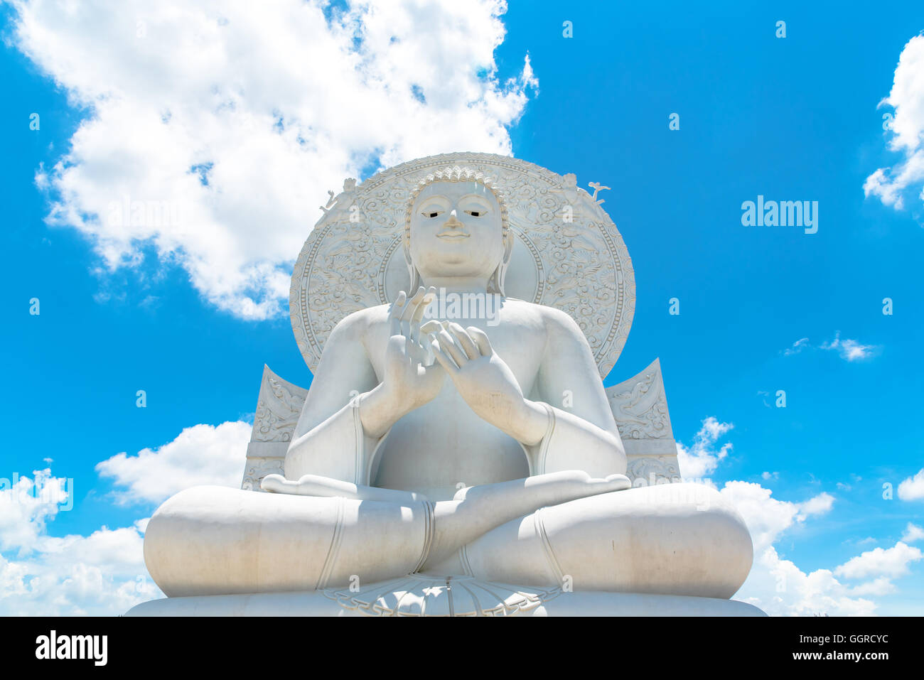 Große weiße Buddha-Statue. Stockfoto