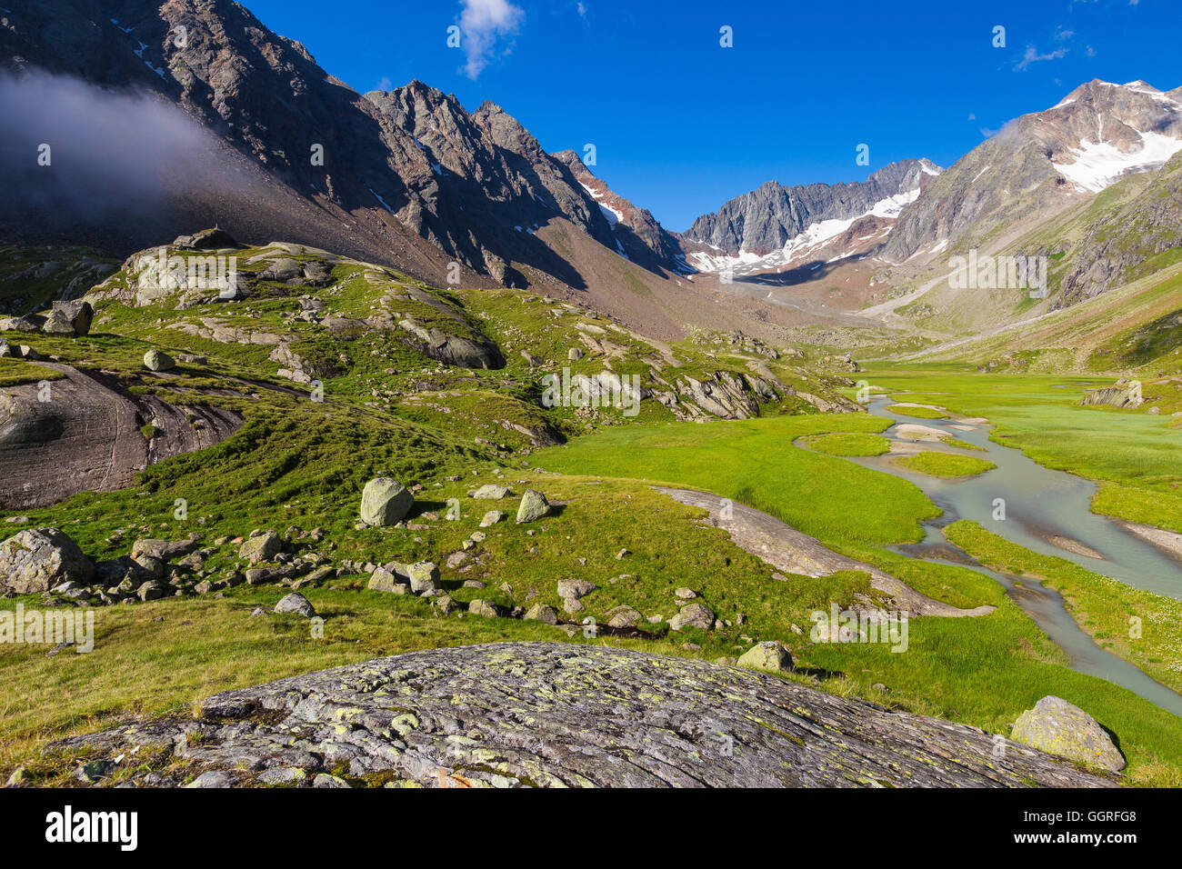 Stubaier Alpen. Stubaital. Alpi Dello Stubai. Österreich ...