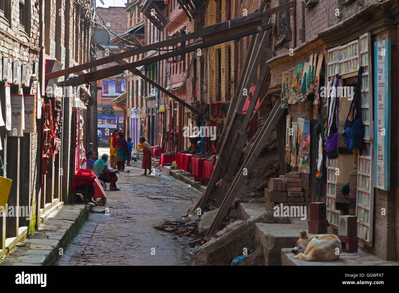 Traditionelle Stadt BHAKTAPUR, die durch das Erdbeben 2015 - NEPAL schwer beschädigt wurde Stockfoto