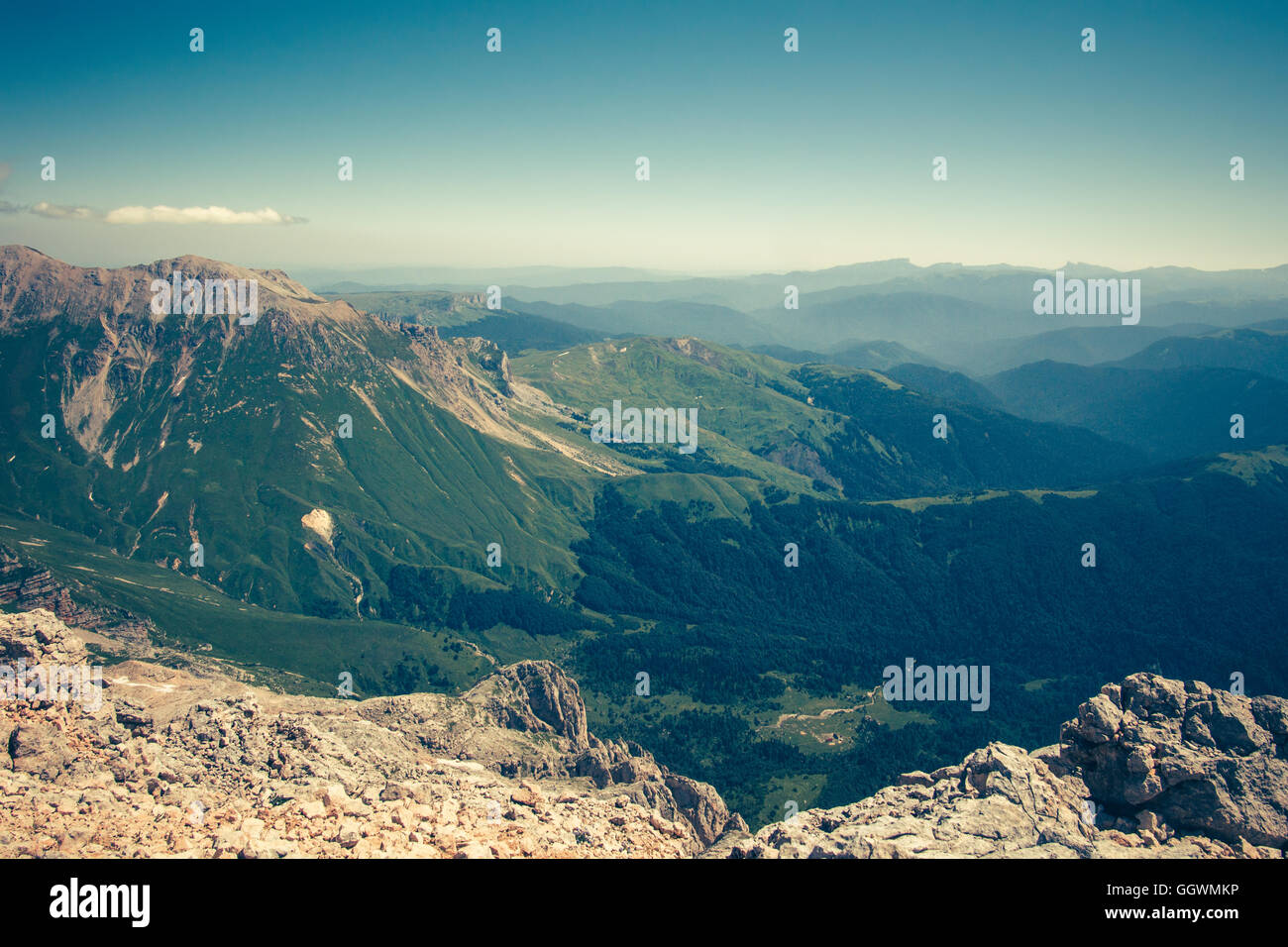 Rocky Mountains Landschaft blaue Himmel malerische Luftaufnahme Sommer Reisen Stockfoto