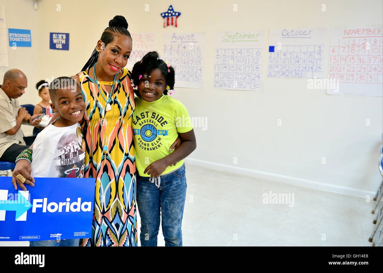 MIAMI GARDENS, FL - AUGUST 06: Tichina Arnold Besuch der Hillary für Florida Freiwilligen Telefon Bank und Wählerregistrierung im Florida demokratische Partei Miami Gardens Büro am Samstag, 6. August 2016 in Miami Gardens, Florida. Bildnachweis: MPI10 / MediaPunch Stockfoto
