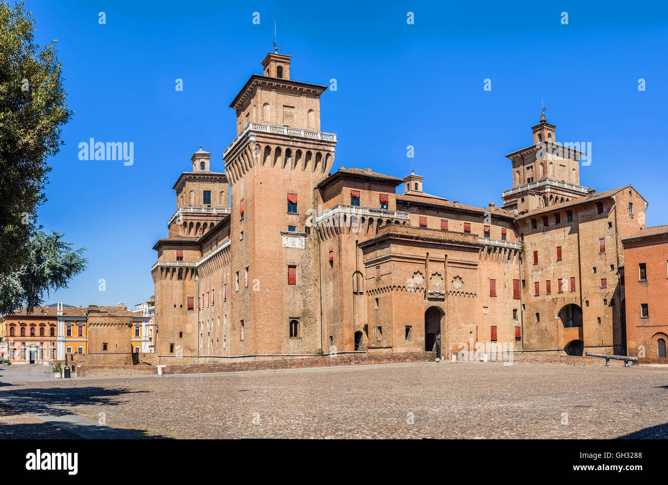 Estense Burg oder Castello di San Michele von Ferrara. Emilia-Romagna. Italien. Stockfoto