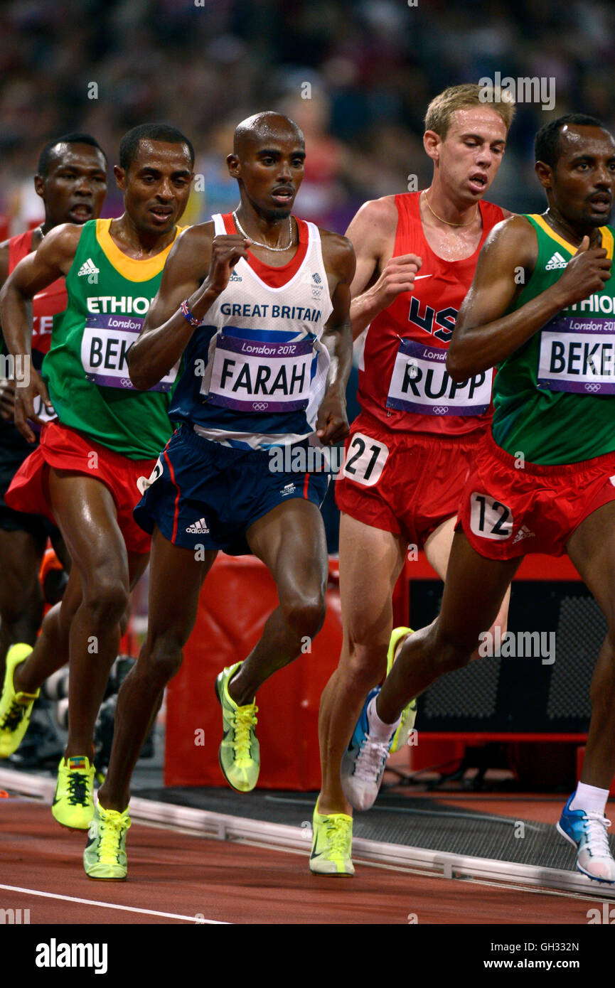 London 2012 - Olympiade: Leichtathletik - Herren-10.000-Meter-Finale.  Mohamed Farah von Großbritannien gewann die Goldmedaille. Stockfoto