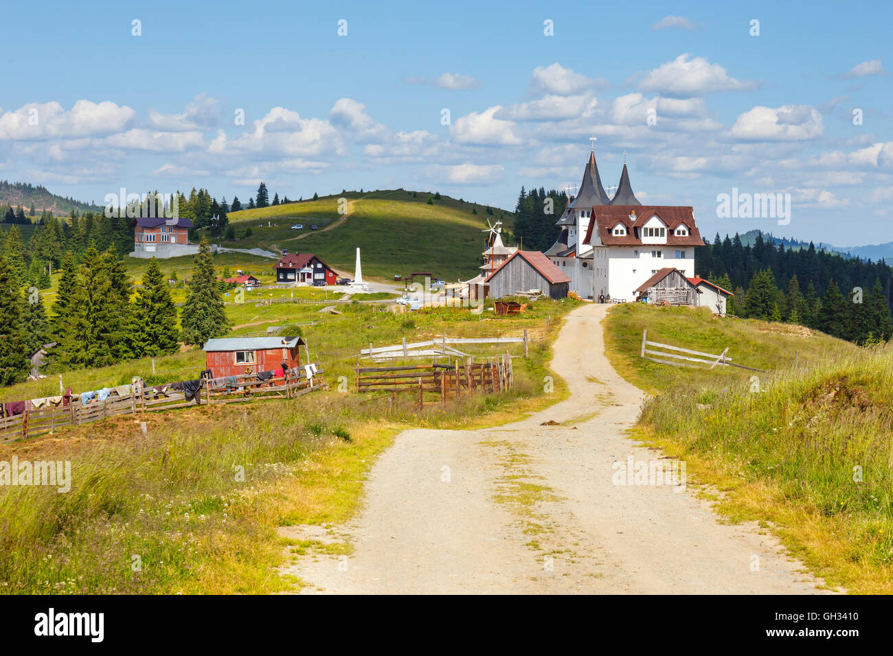 Orthodoxe Kirche in Manastirea Prislop, Land der Maramures, Rumänien Stockfoto