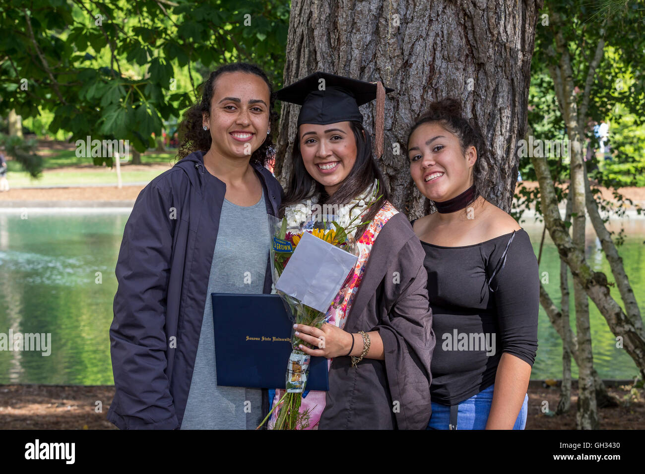 Student an der Abschlussfeier Zeremonie an der Sonoma State University in Rohnert Park in Sonoma County in Kalifornien Vereinigte Staaten von Amerika Stockfoto