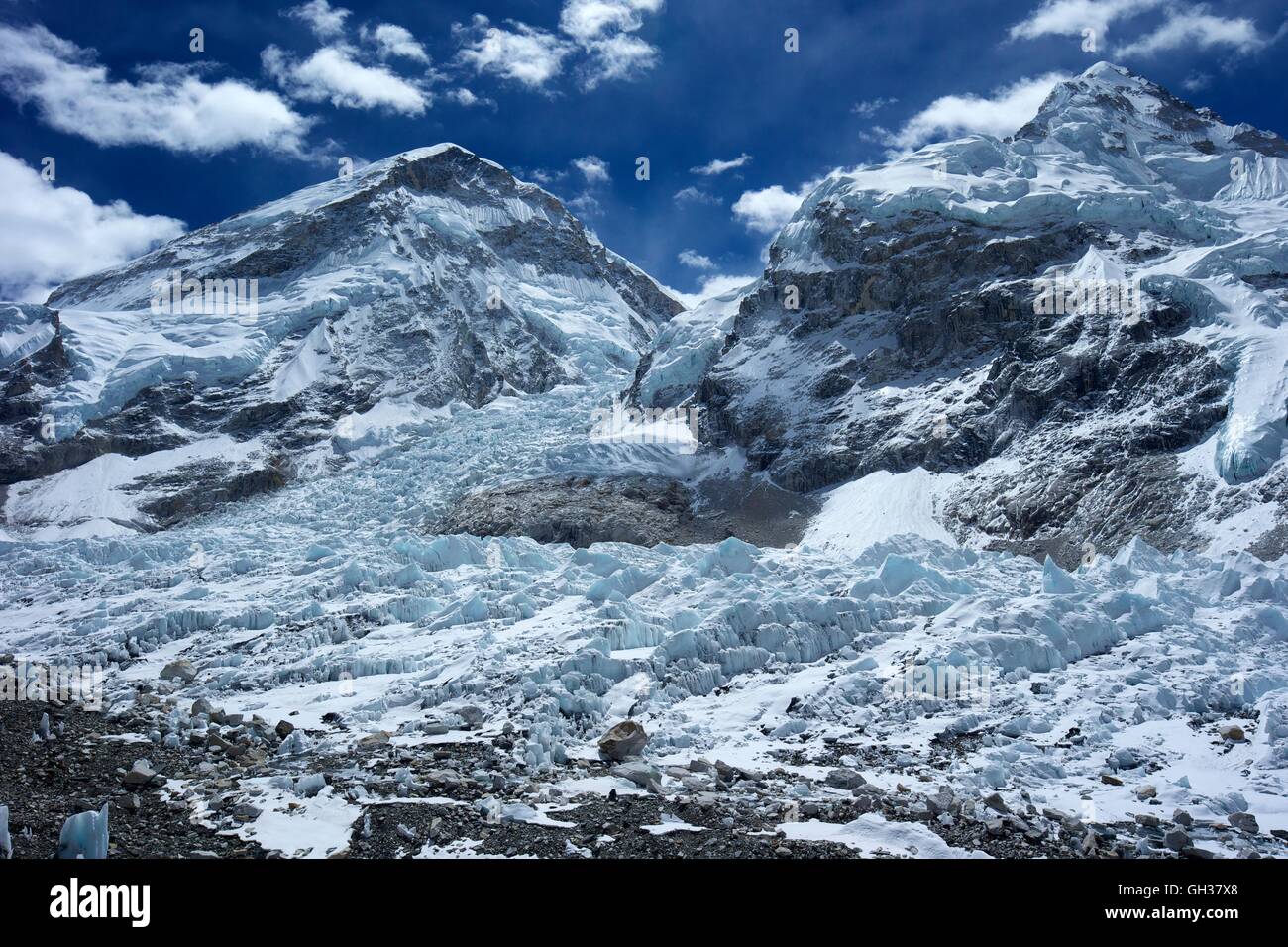 Nuptse, Khumbu Eisfall und Gletscher vom Everest Base Camp, Sagarmatha Nationalpark, Solukhumbu Bezirk, Nepal, Asien Stockfoto