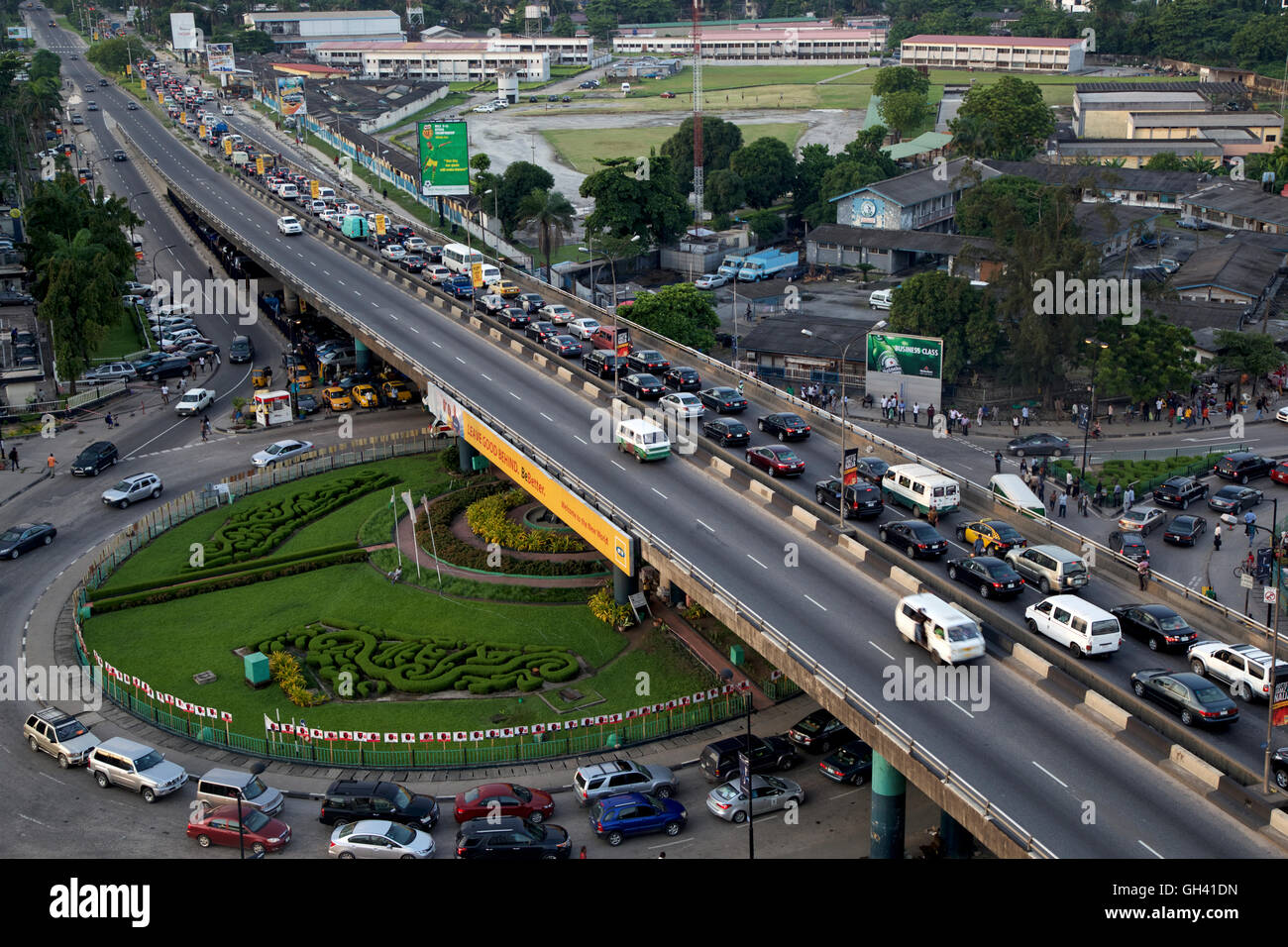 Lagos Fahrzeugverkehr bei Geschäftsschluss des Tages Stockfoto